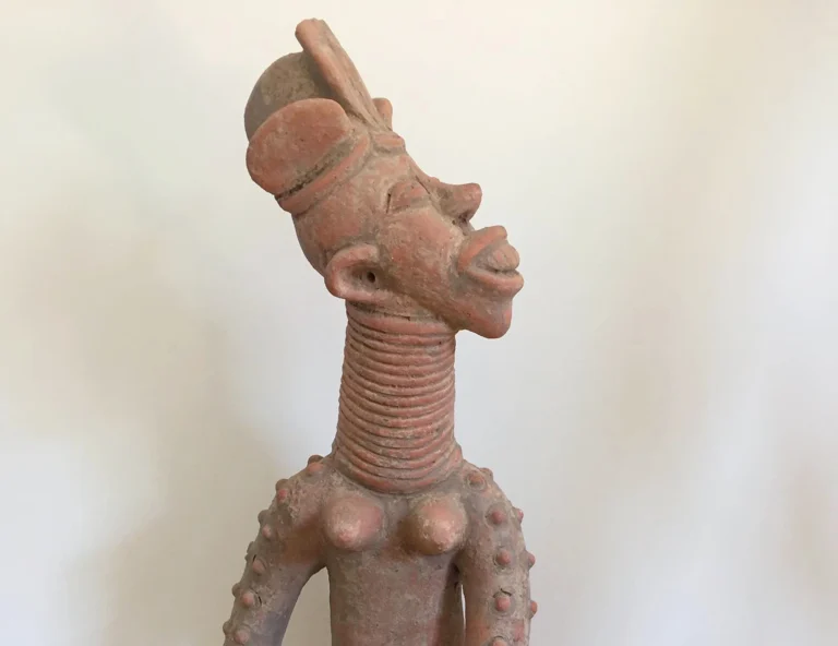 Malian terracotta queen sculpture