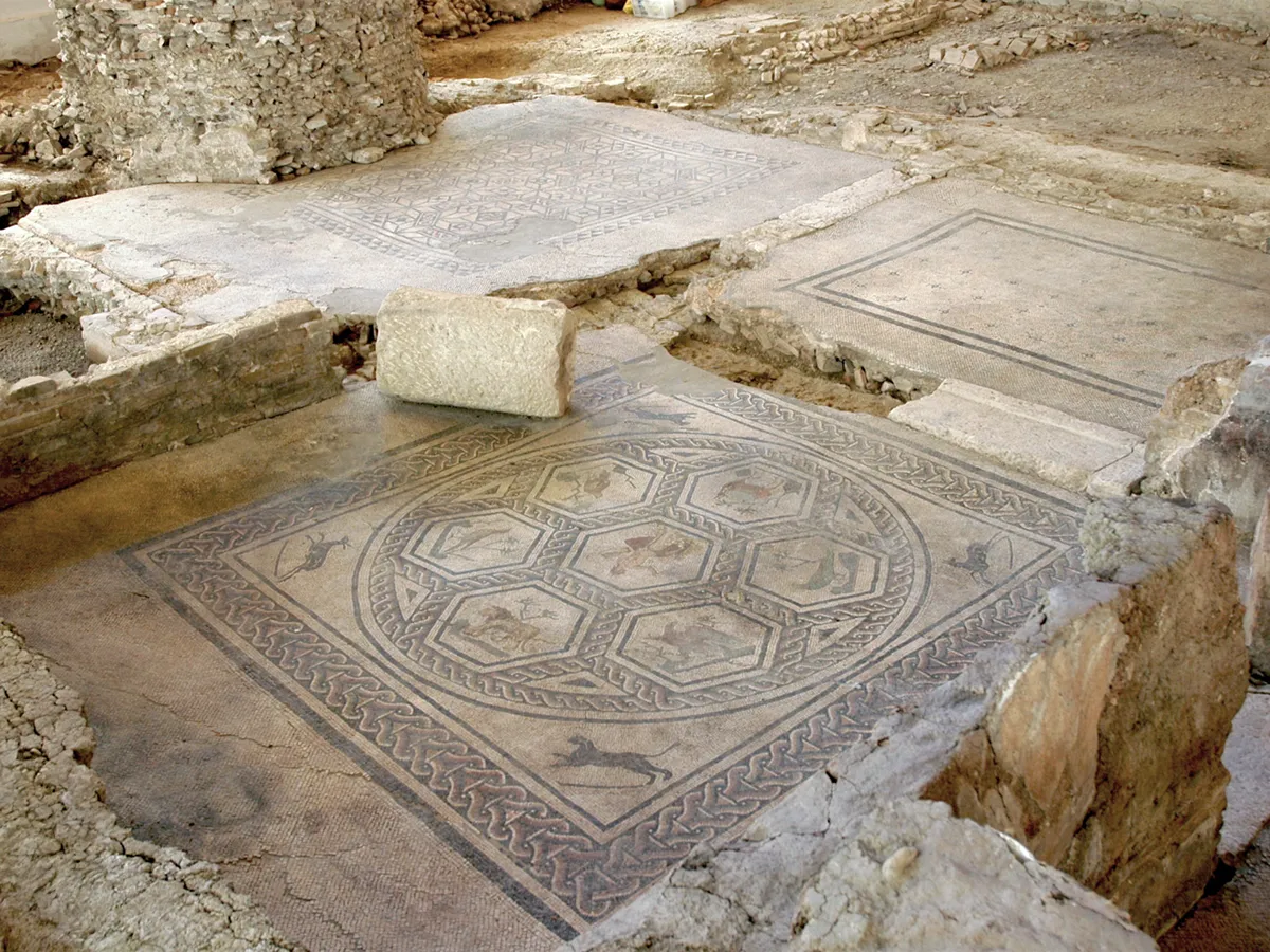 Archaeological sites and artifacts